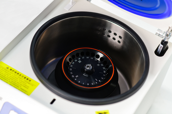 बहुमुखी रोटर विकल्पों के साथ बेंचटॉप 16500rpm उच्च गति केन्द्रापसारक